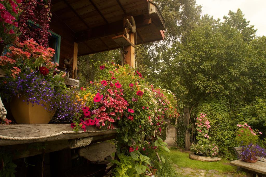 Brigitte'S Bavarian Bed Und Breakfast Millers Landing Екстериор снимка