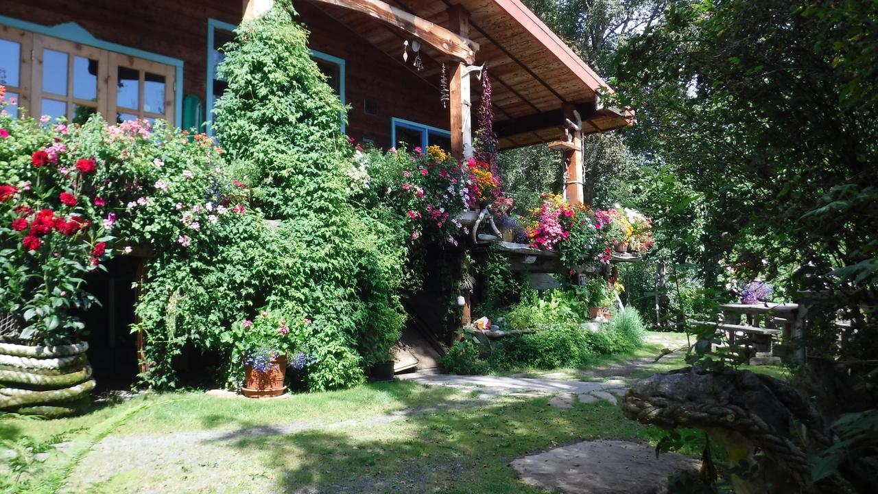 Brigitte'S Bavarian Bed Und Breakfast Millers Landing Екстериор снимка